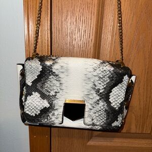 NWOT Boutique Snake Print Crossbody Bag with Gold Chain